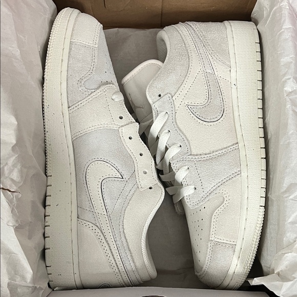 Air Jordan 1 Low SE Craft (GS) - Picture 1 of 4